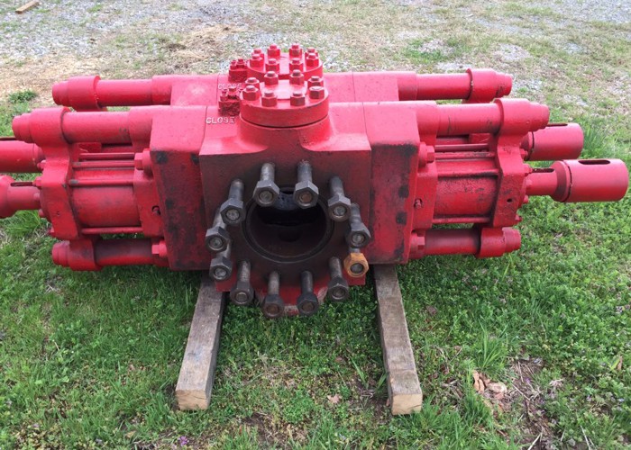sold 11a 11" Double Ram BOP