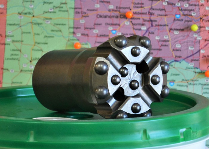4 Drop Center Face Threaded 4" Drop Center Bit